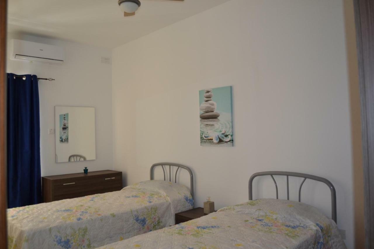 Mellieha Town Centre Bright & Spacious 3 Bedroom Apartment מראה חיצוני תמונה