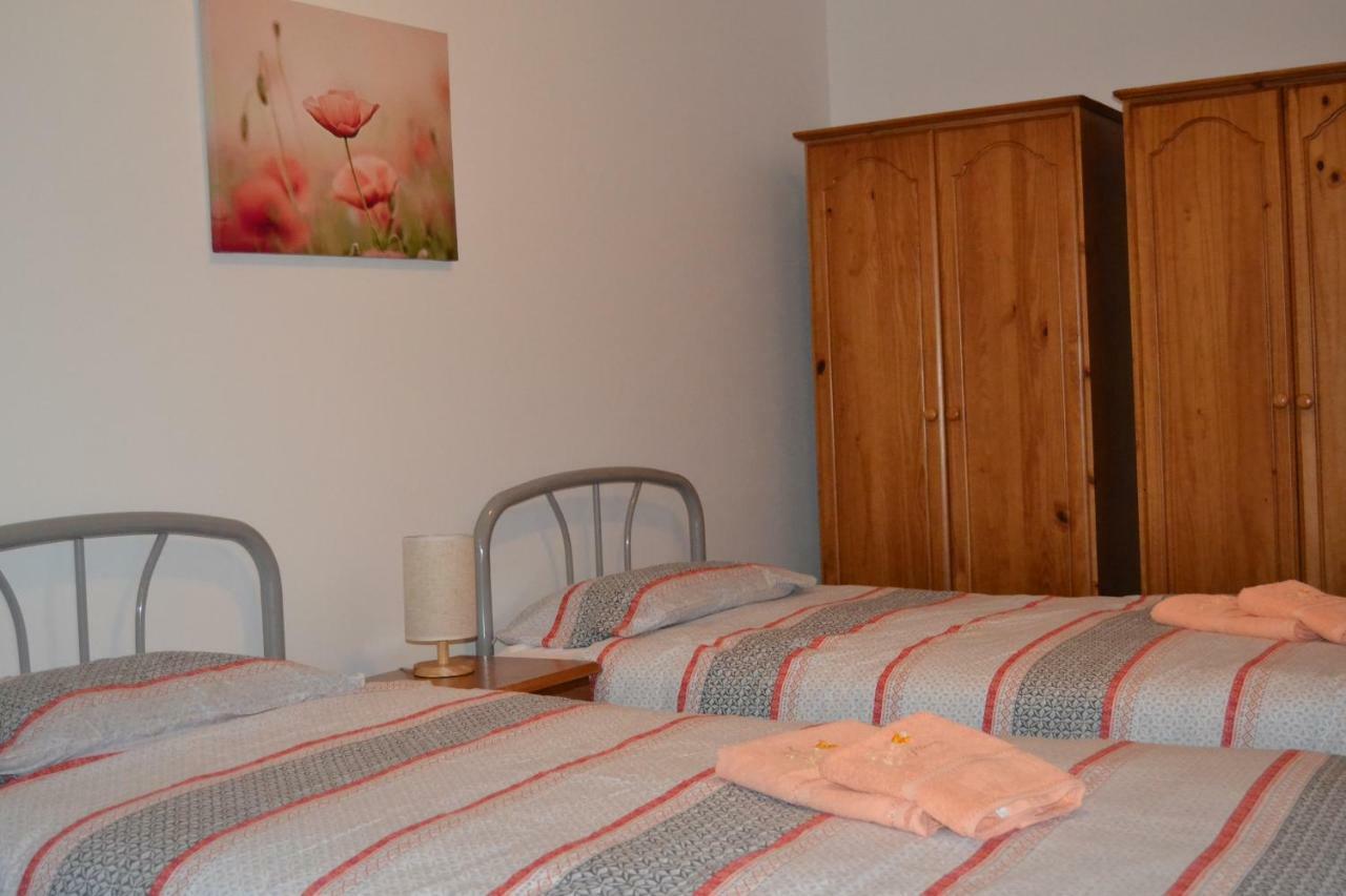Mellieha Town Centre Bright & Spacious 3 Bedroom Apartment מראה חיצוני תמונה